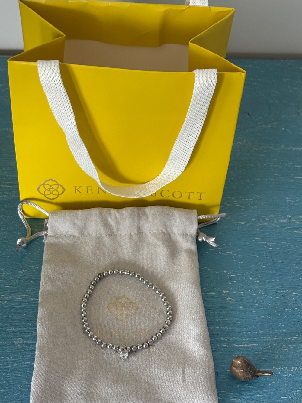 Excellent condition Kendra Scott “ Cailin” bracelet